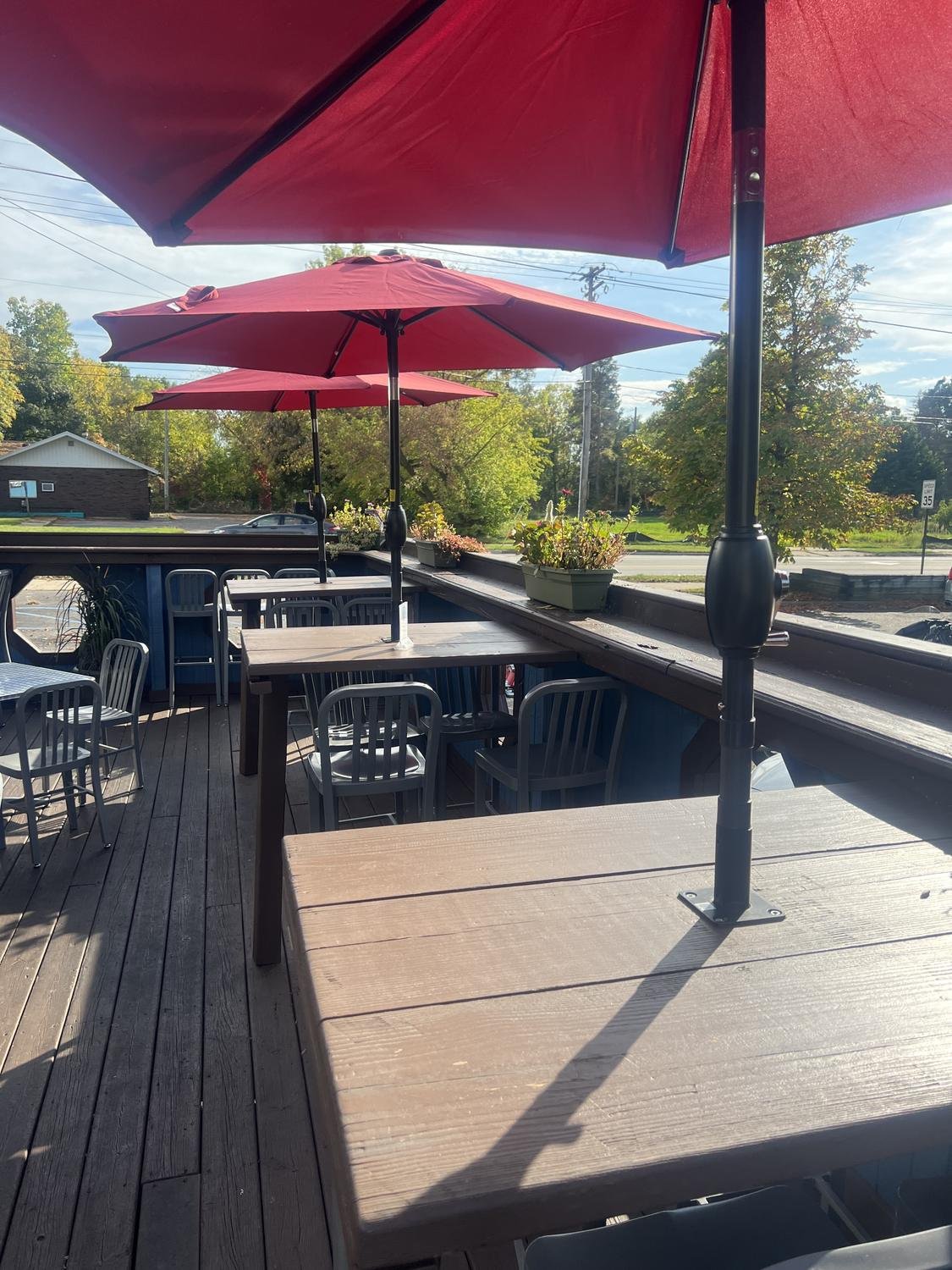 Top mount Patio Buddy on restaurant patio tables